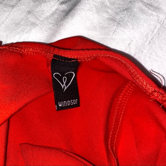 windsor scarlet romper with tie back - Picture 4 of 5